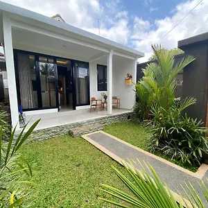 Cempaka Putih By Purra Hospitality 别墅